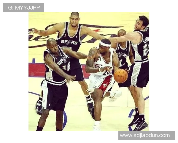 西安篮球队包夹战术解析与应用探讨提升球队防守效率的关键策略